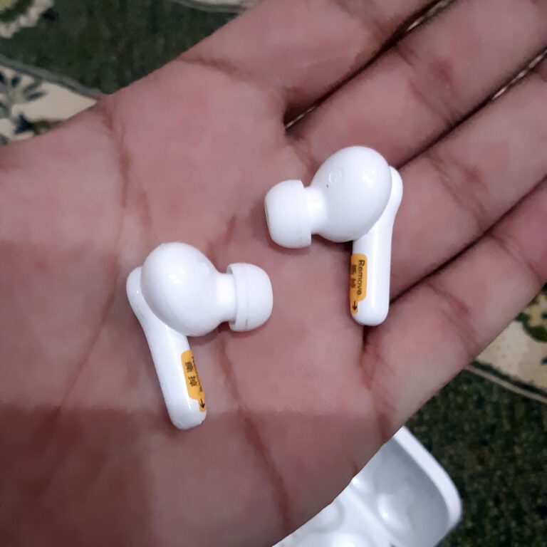 qcy t13 anc earbuds (4)